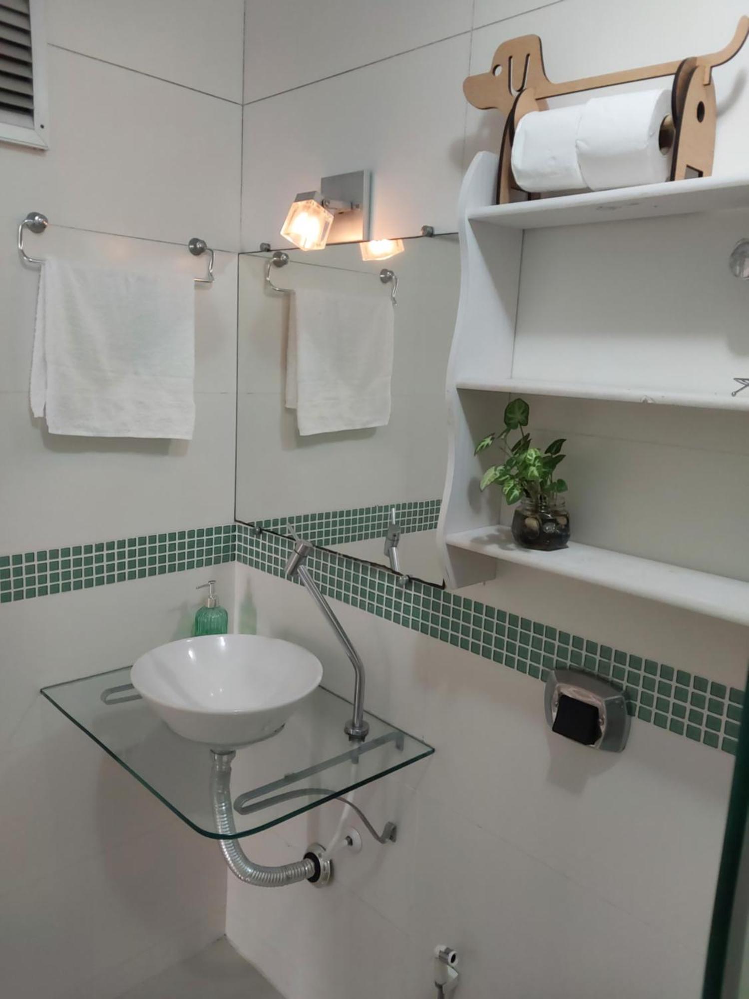 Custo Beneficio No Centro 4 Pessoas, 2q, Ar, Garagem, Cozinha Completa
